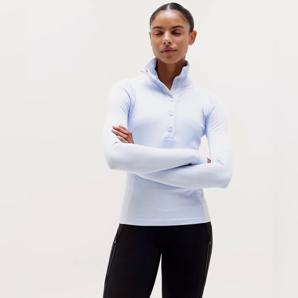 Athleta Flurry Seamless Henley size XS color Gossamer